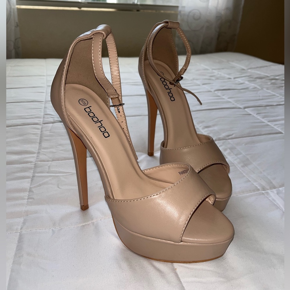 Tan Tall Heals